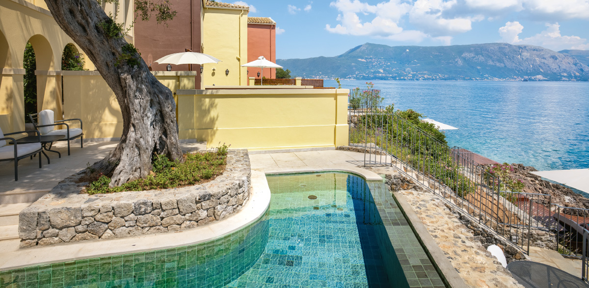 03-the-private-pool-2-bedroom-roc-villa-waterfront-sea-deck